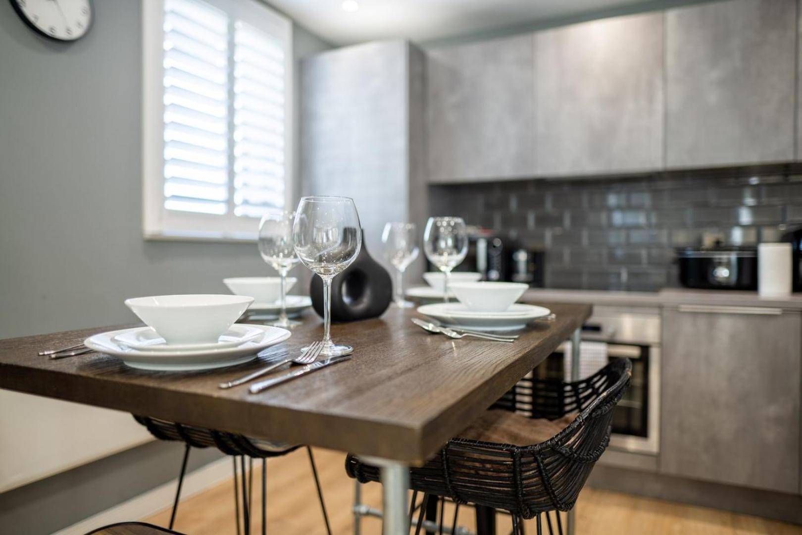 2-bedroom Bay Wi-fi, Parking Apartment Cardiff