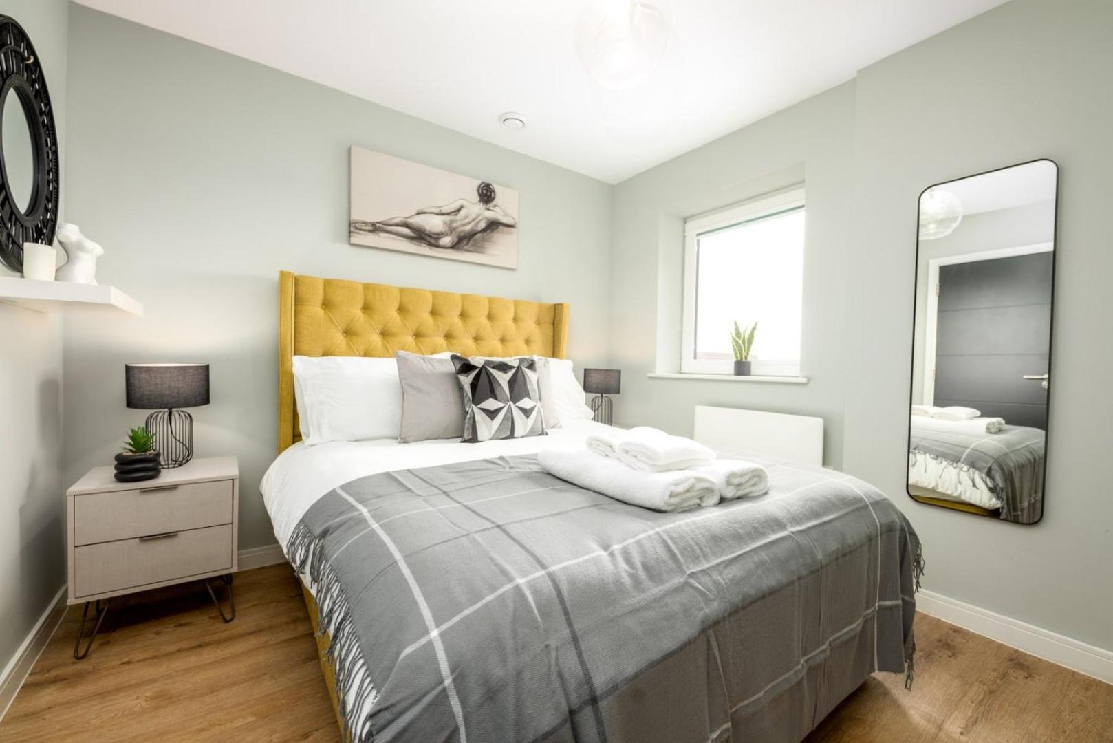 2-bedroom Bay Wi-fi, Parking Apartment