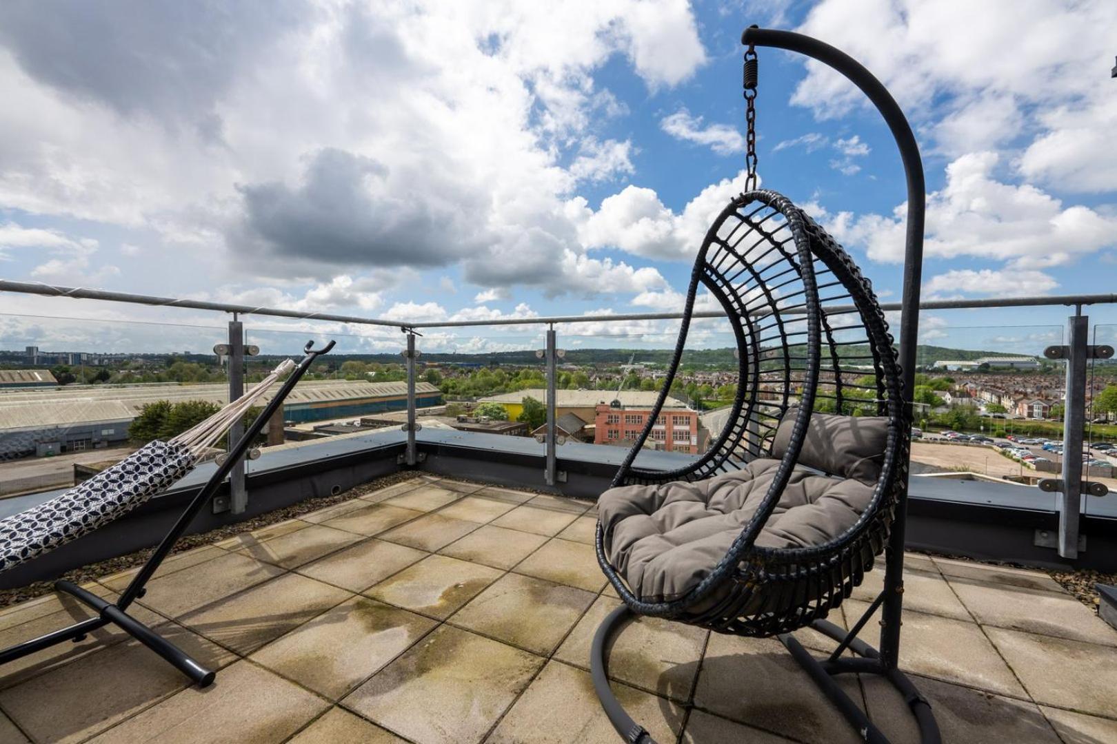 Apartment 2-bedroom Bay Wi-fi, Parking Cardiff